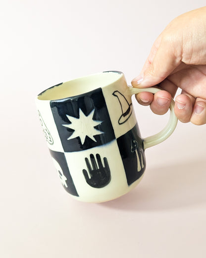 Doodle Checker Mug no. 10